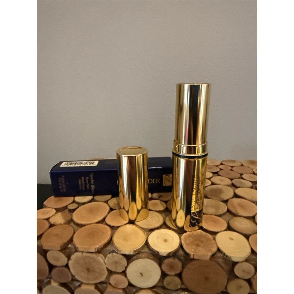 ESTEE LAUDER TENDER BLUSH SHEER‎ STICK # 04 PLUM .3 oz / 8.7g New